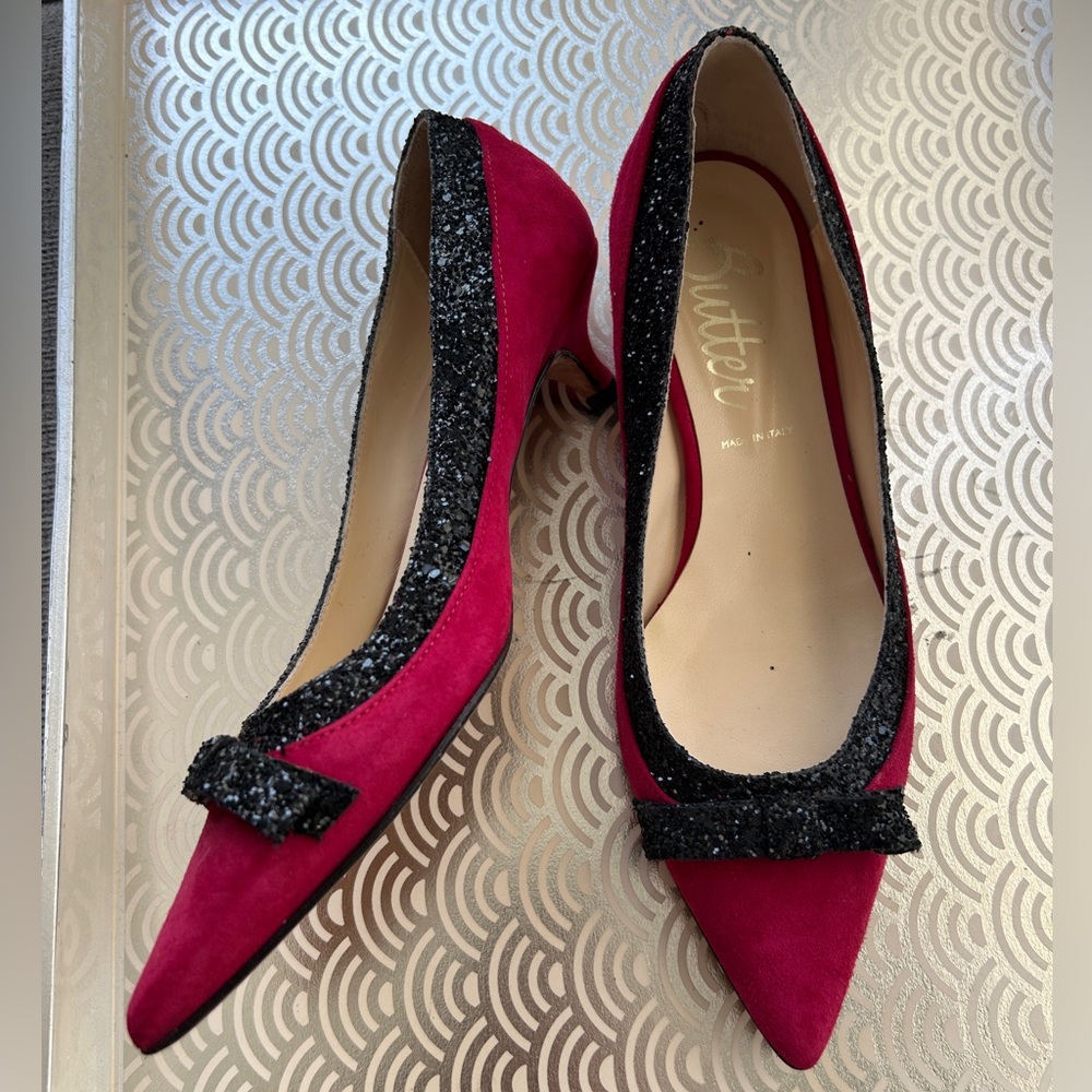 BUTTER Italy Magenta Suede Kitten Heel Pumps With Black Sequin Bows + Trim 6.5 - Picture 5 of 11